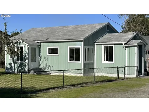 255 Hall Lane Lakeside OR 97449