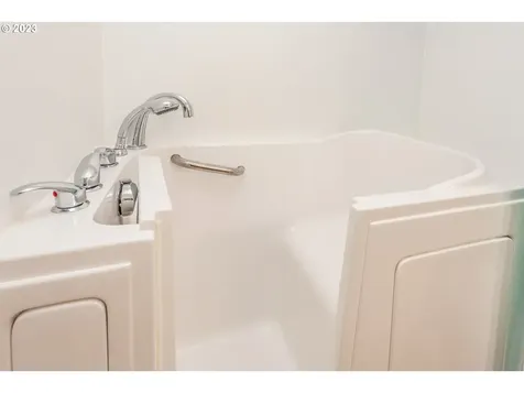 6672 Partridge Circle Gladstone OR 97027