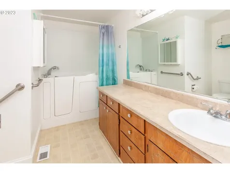 6672 Partridge Circle Gladstone OR 97027