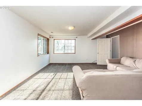 6672 Partridge Circle Gladstone OR 97027