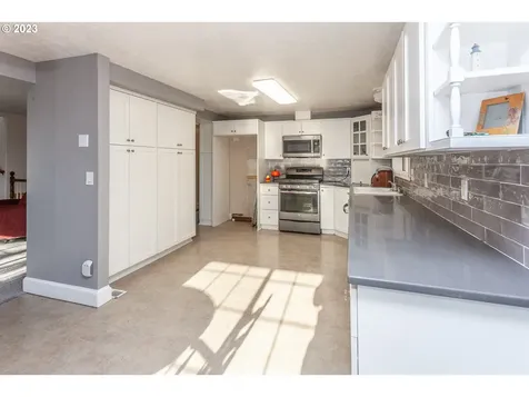 6672 Partridge Circle Gladstone OR 97027