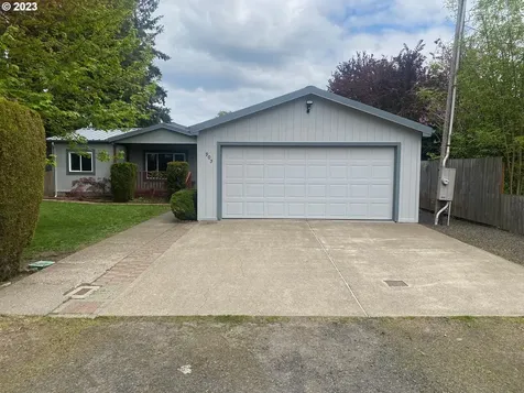 905 S Jellison Street Amity OR 97101