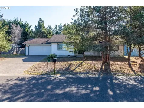 2400 Coastal Highlands Drive Florence OR 97439