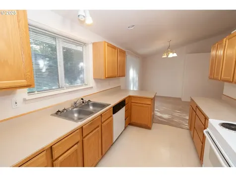 2400 Coastal Highlands Drive Florence OR 97439
