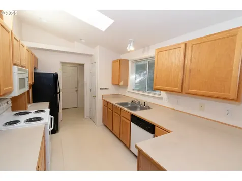 2400 Coastal Highlands Drive Florence OR 97439