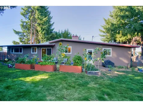 1435 Tucker Road Hood River OR 97031