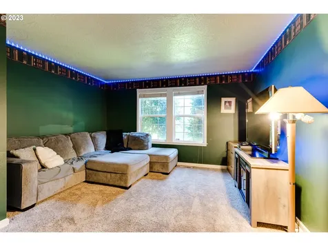 88448 Little Deerhorn Lane Springfield OR 97478