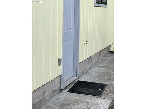 3511 Scott Court North Bend OR 97459