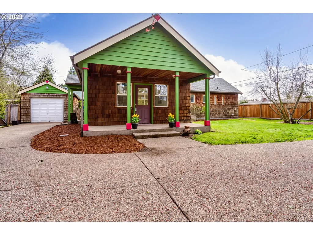 303 Crocker Lane Eugene OR 97404