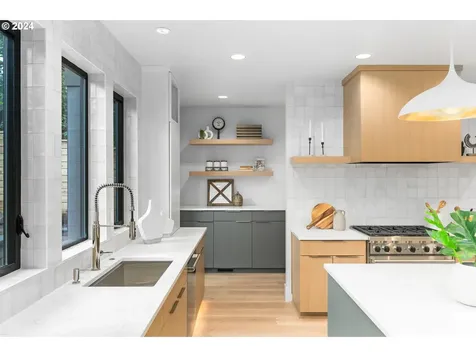 1228 Maple Street Lake Oswego OR 97034