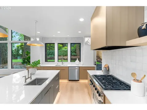 1228 Maple Street Lake Oswego OR 97034