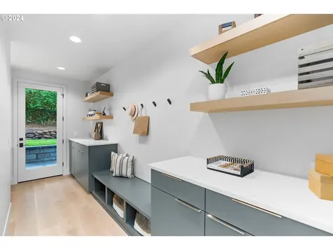 1228 Maple Street Lake Oswego OR 97034