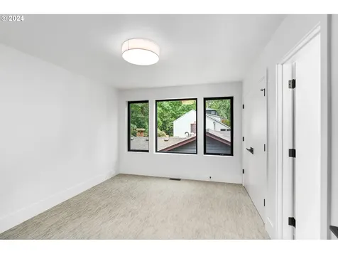 1228 Maple Street Lake Oswego OR 97034