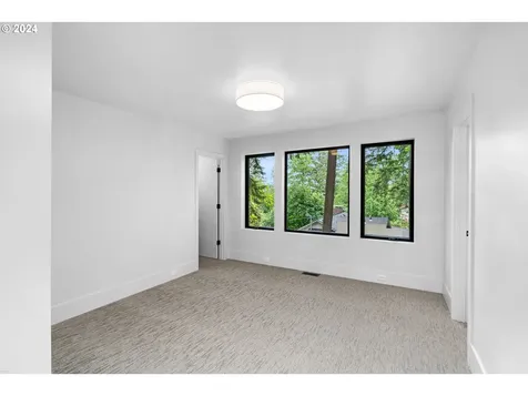 1228 Maple Street Lake Oswego OR 97034
