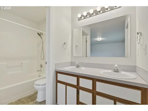 3903 NE 35th Circle Vancouver WA 98661