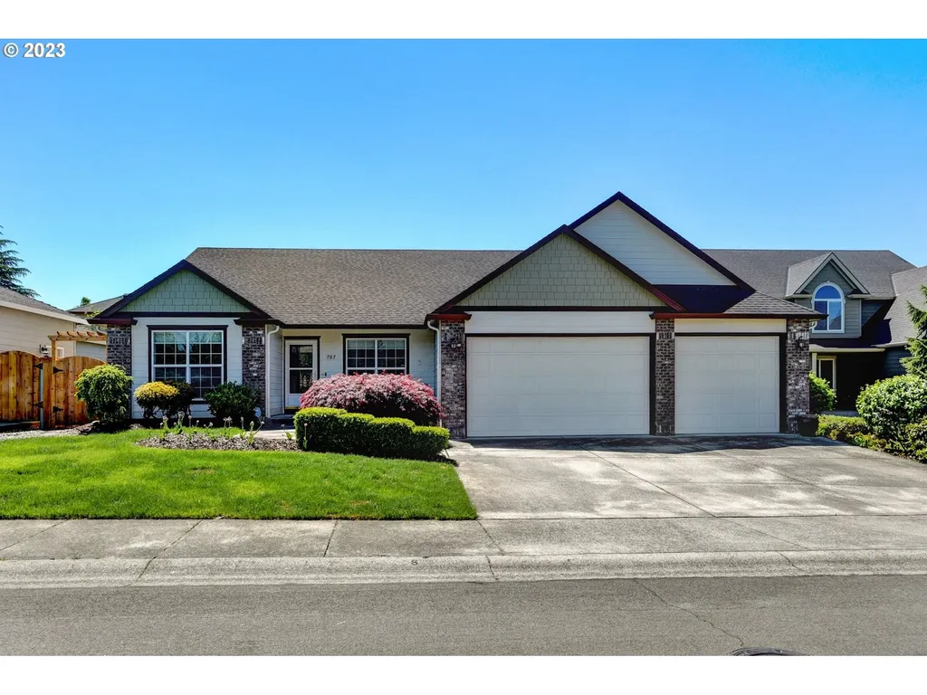 707 Nw 151st Street Vancouver WA 98685