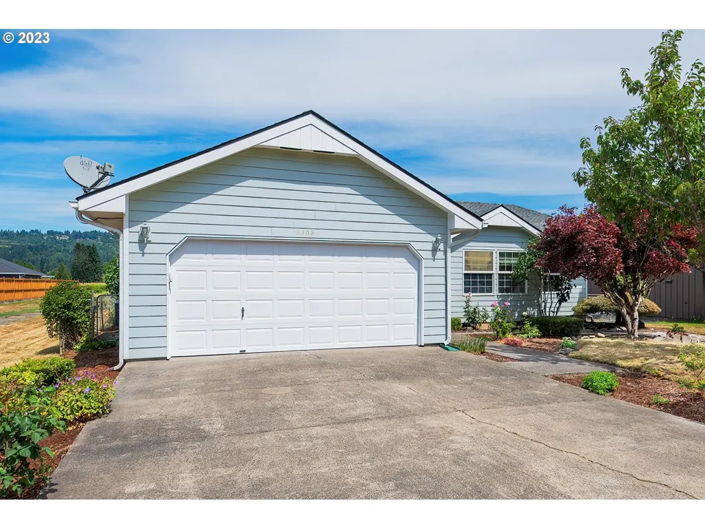 3506 Ocean Beach Highway Longview WA 98632