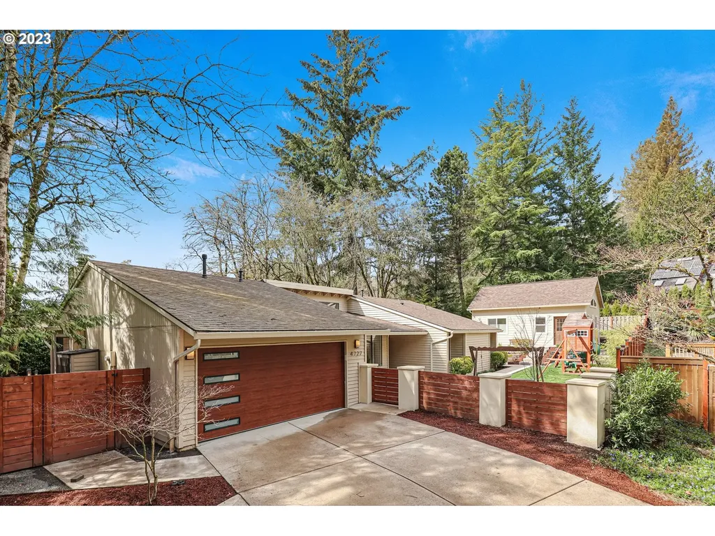 4727 Sw 50th Avenue Portland OR 97221