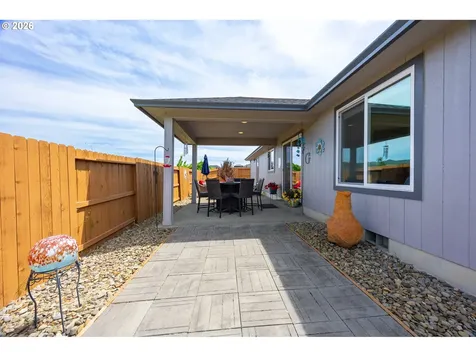 261 Braxton Court Roseburg OR 97471
