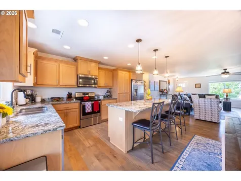261 Braxton Court Roseburg OR 97471