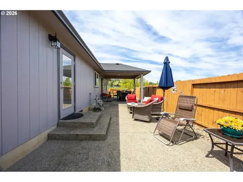 261 Braxton Court Roseburg OR 97471