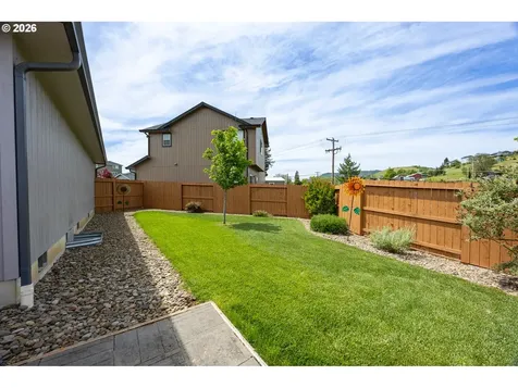 261 Braxton Court Roseburg OR 97471