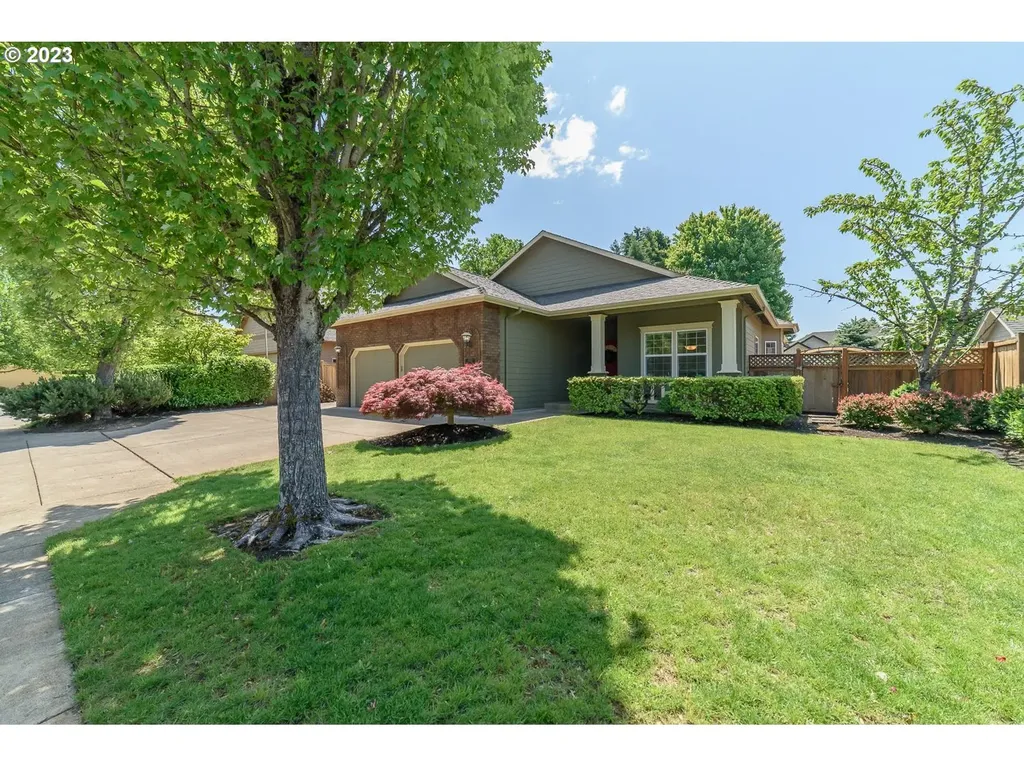 1221 Delrose Drive Springfield OR 97477
