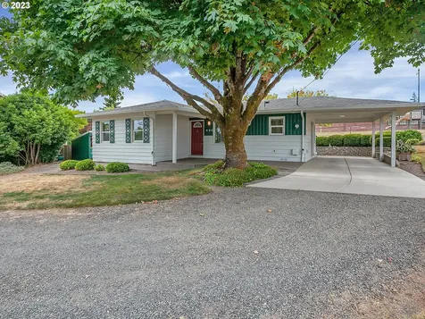 406 3rd Street Gaston OR 97119