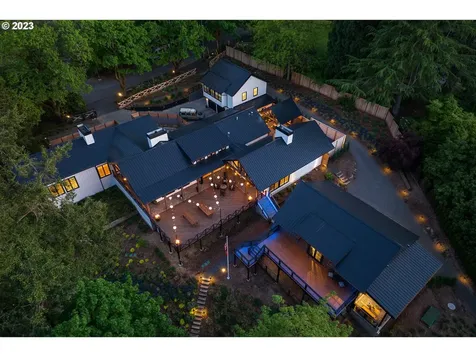 975 Englewood Drive Lake Oswego OR 97034