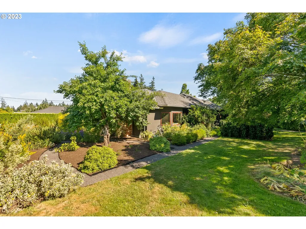 13880 Knaus Road Lake Oswego OR 97034