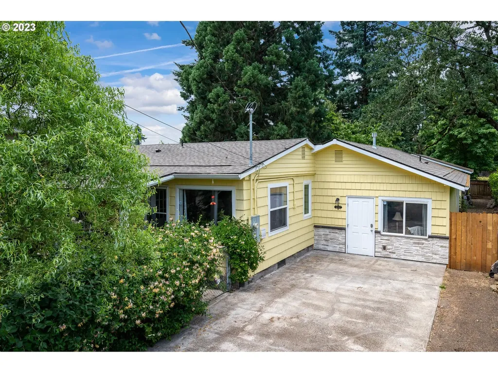 8503 Se Clatsop Street Portland OR 97266