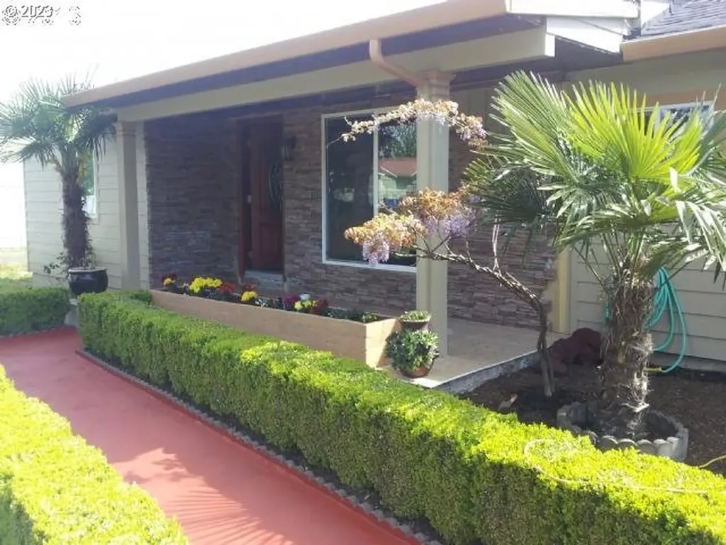 3512 SE 141st Avenue Portland OR 97236