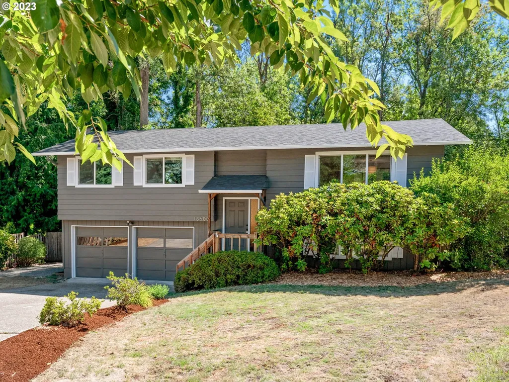 13600 SE 116th Court Clackamas OR 97015