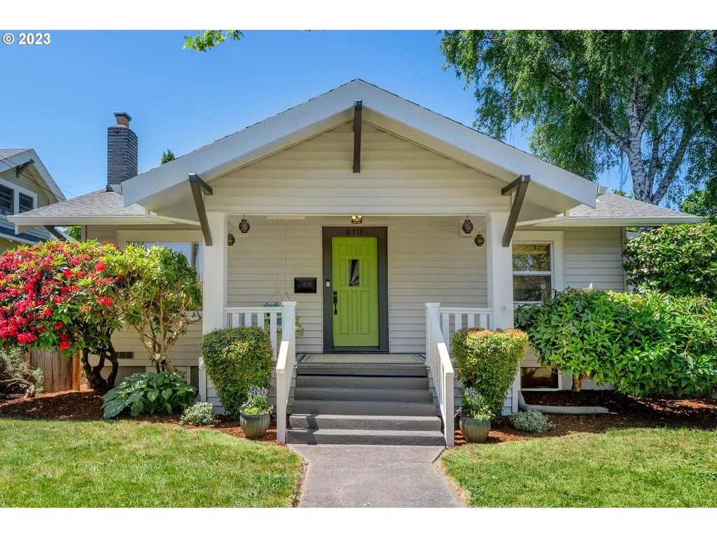 6017 Se 21st Avenue Portland OR 97202