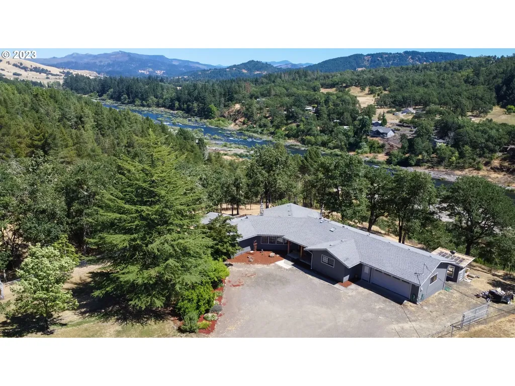 14309 North Bank Road Roseburg OR 97470