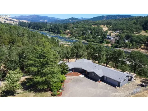 14309 North Bank Road Roseburg OR 97470