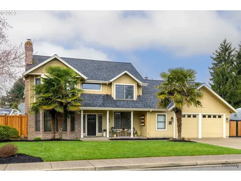 1586 Victorian Way Eugene OR 97401