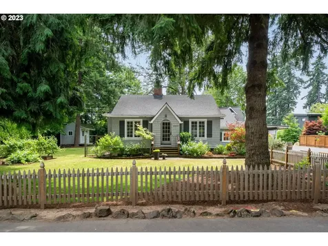 3220 Upper Drive Lake Oswego OR 97035