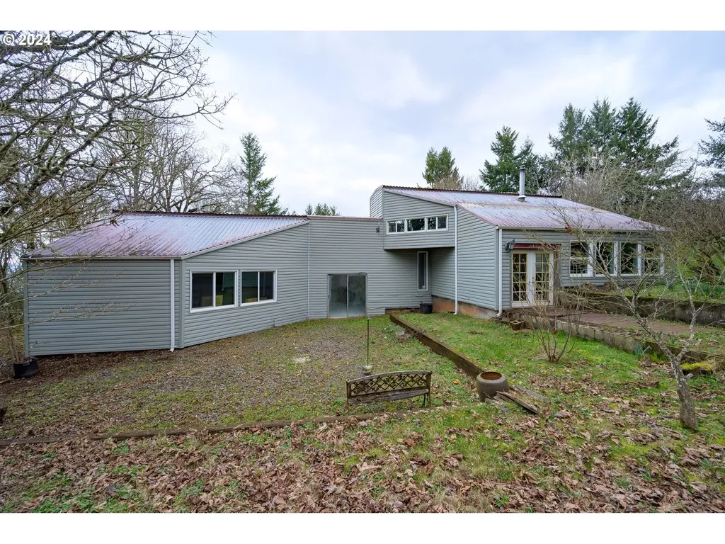 16850 Se Walnut Hill Road Amity OR 97101