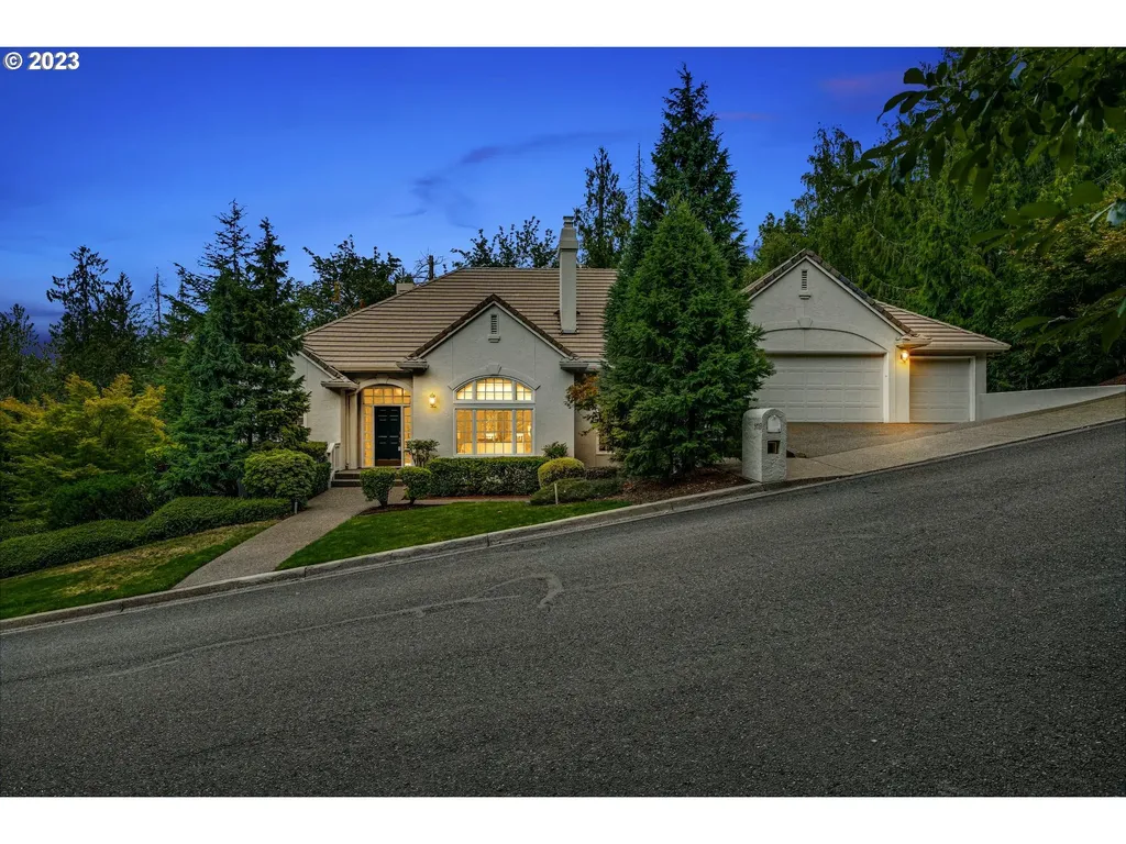 5703 Sw Knightsbridge Drive Portland OR 97219