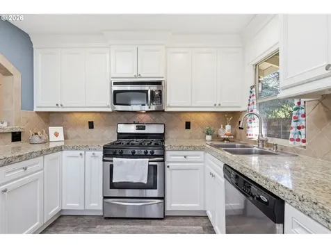 12040 NE Morris Street Portland OR 97220