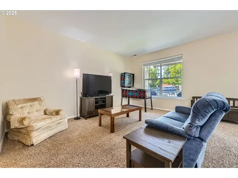 1560 NW 6th Avenue Hillsboro OR 97124