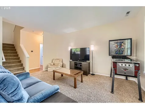 1560 NW 6th Avenue Hillsboro OR 97124