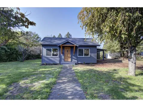615 19th Street Washougal WA 98671