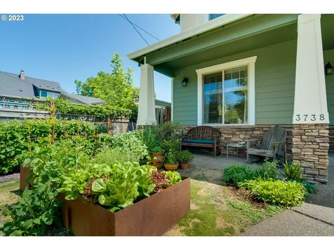 3738 N Kerby Avenue Portland OR 97227