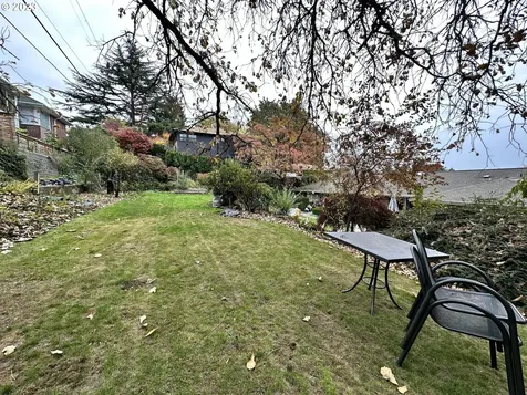 4303 Se Henderson Street Portland OR 97206
