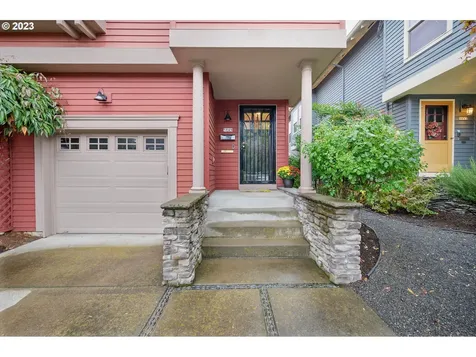 5849 Se Yamhill Street Portland OR 97215