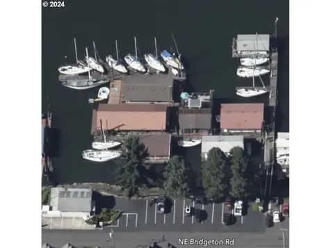 501 NE Bridgeton Road Portland OR 97211