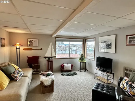 501 NE Bridgeton Road Portland OR 97211