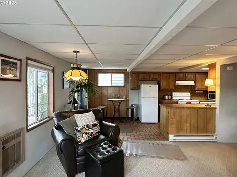 501 NE Bridgeton Road Portland OR 97211